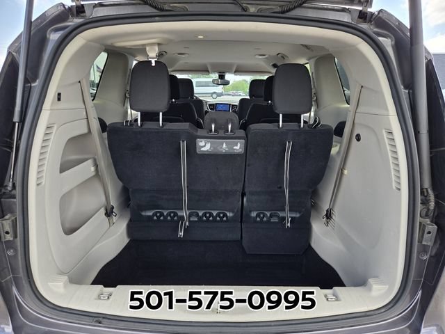 Used 2017 Chrysler Pacifica Touring FWD image 15