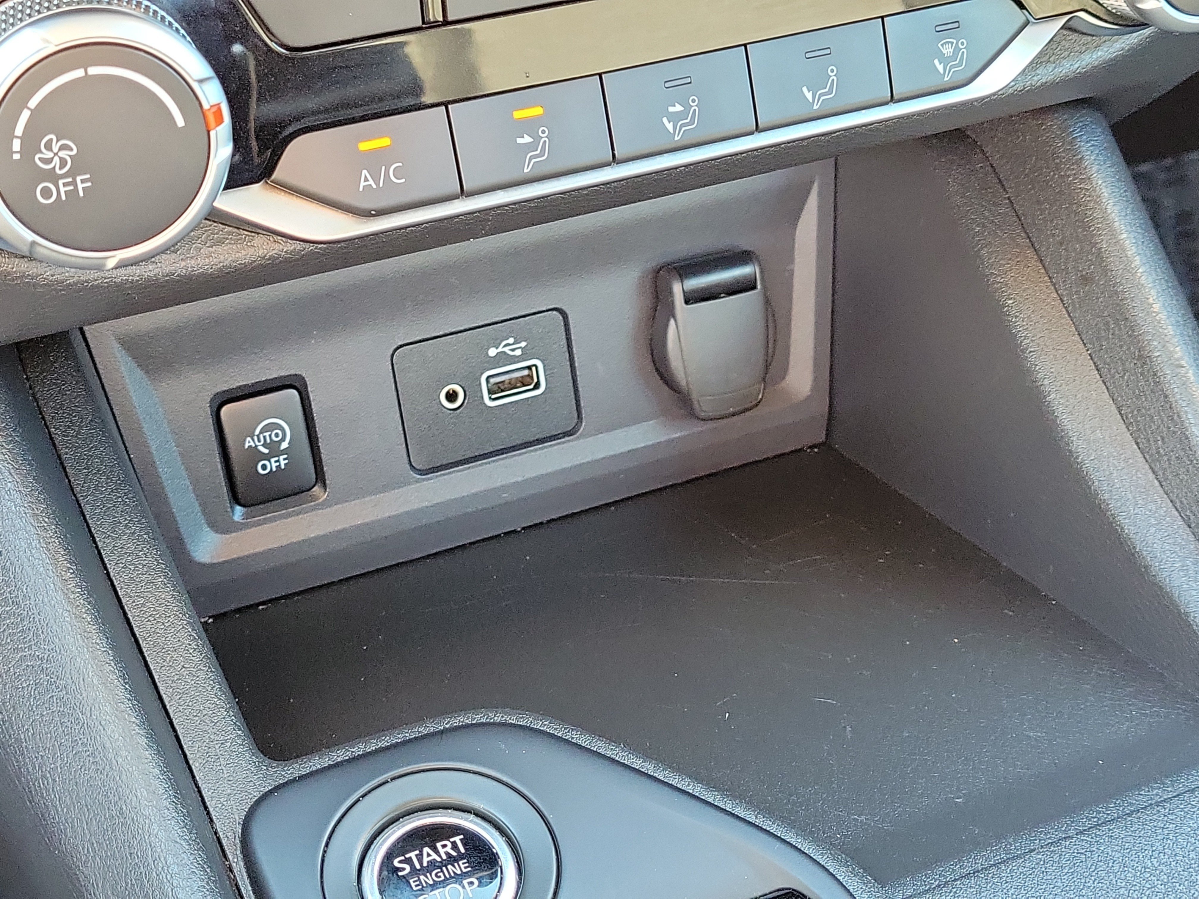 Used 2025 Nissan Sentra S FWD image 22