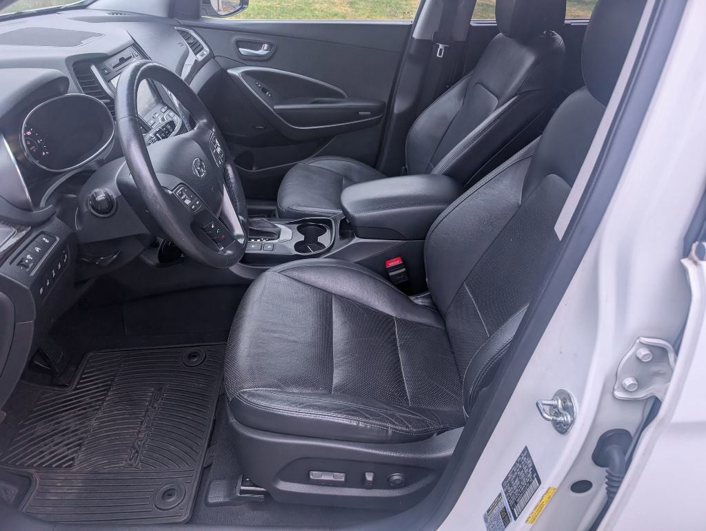 Used 2015 Hyundai Santa Fe Limited w/ Option Group 04 image 8