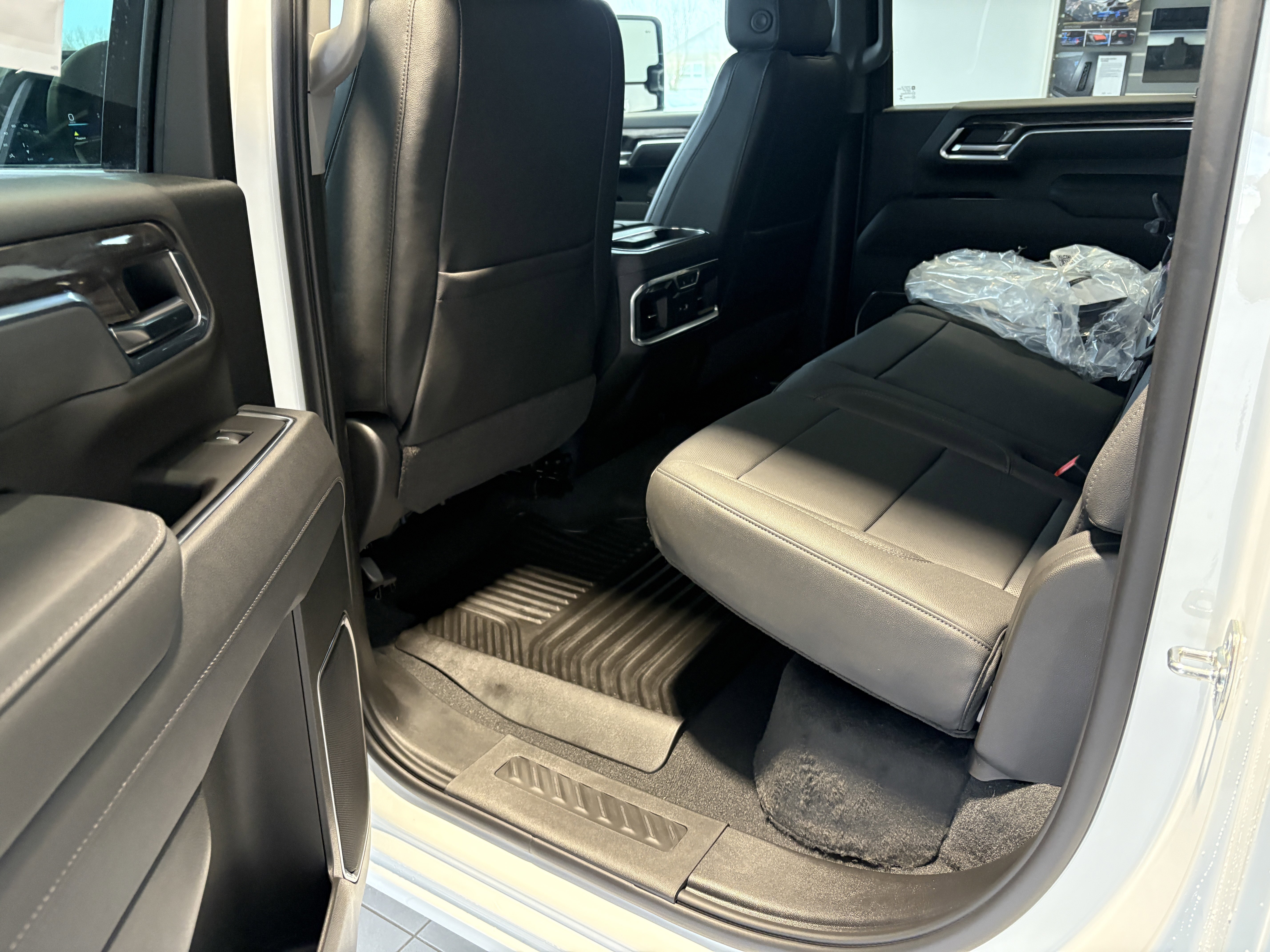 New 2026 Chevrolet Silverado 3500 LTZ w/ LTZ Plus Package image 19