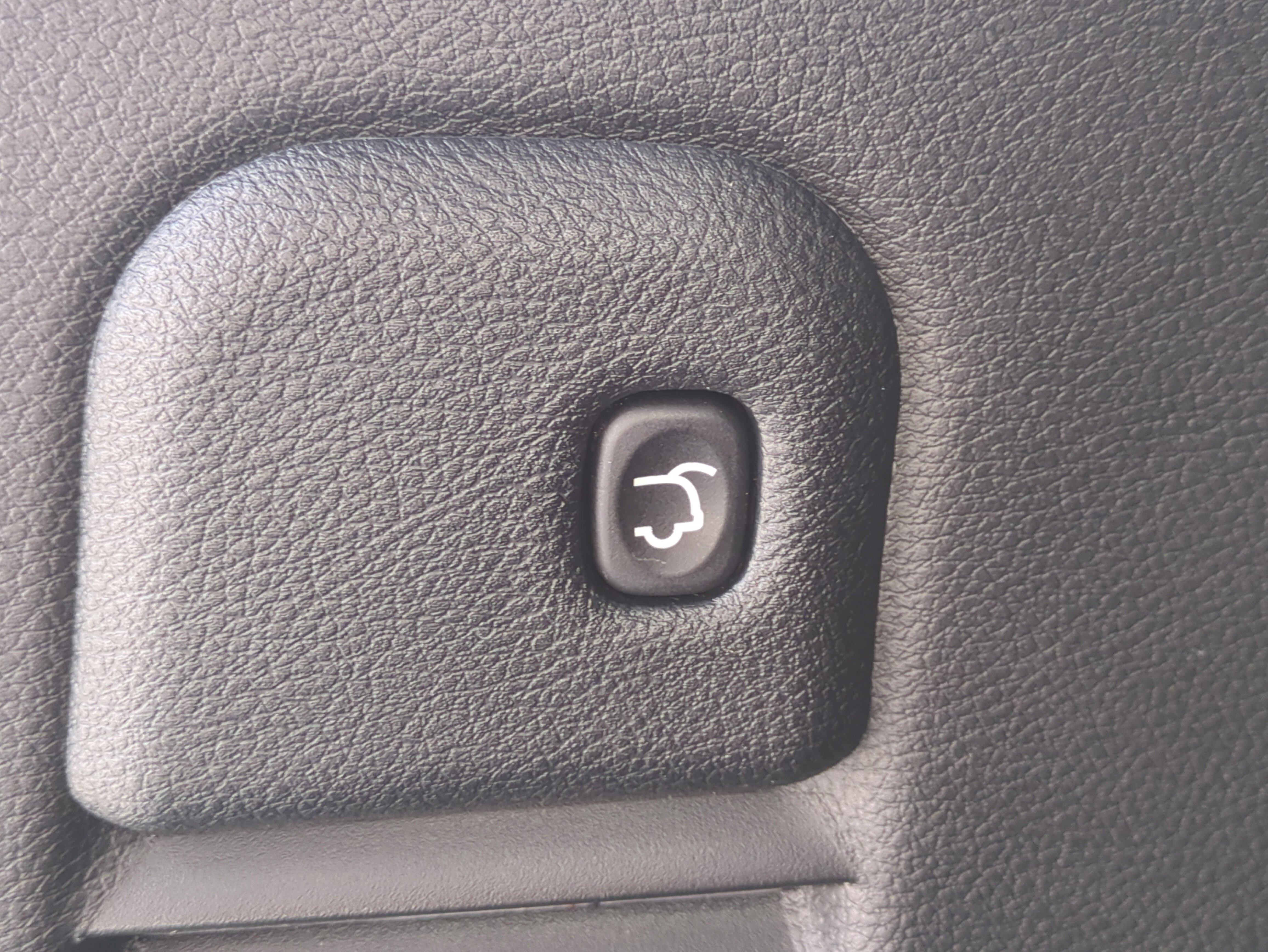 Used 2019 Jeep Grand Cherokee Limited X image 14