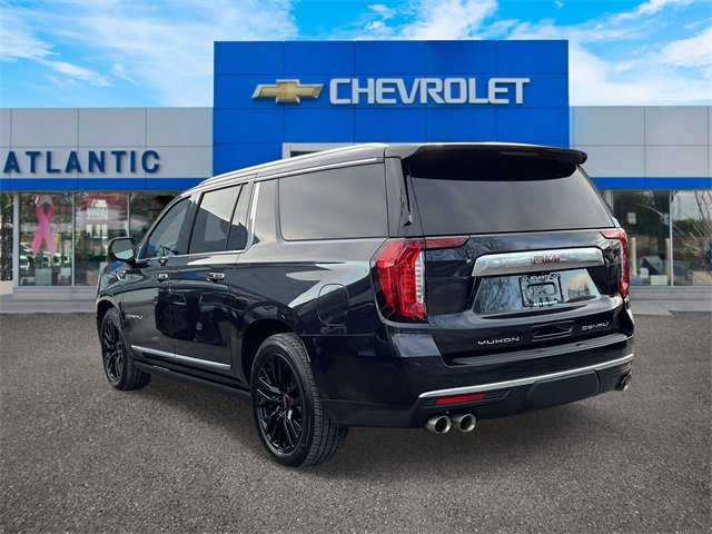 Used 2023 GMC Yukon XL Denali w/ Denali Reserve Package image 4