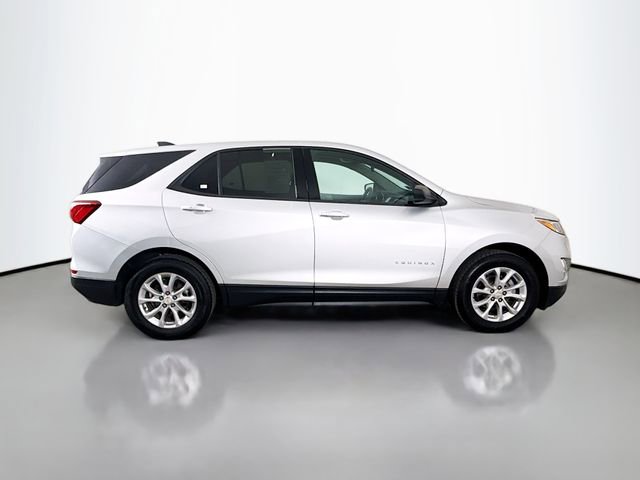 Used 2019 Chevrolet Equinox LS w/ LS Convenience Package image 10