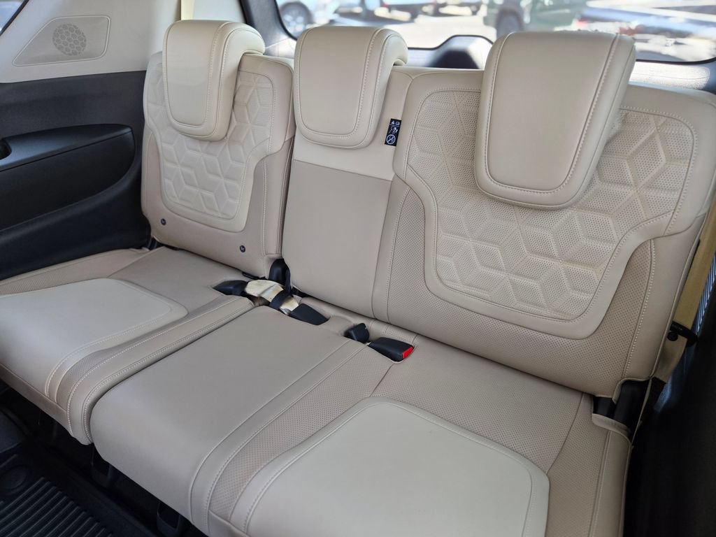 New 2026 Nissan Armada Platinum RWD image 10