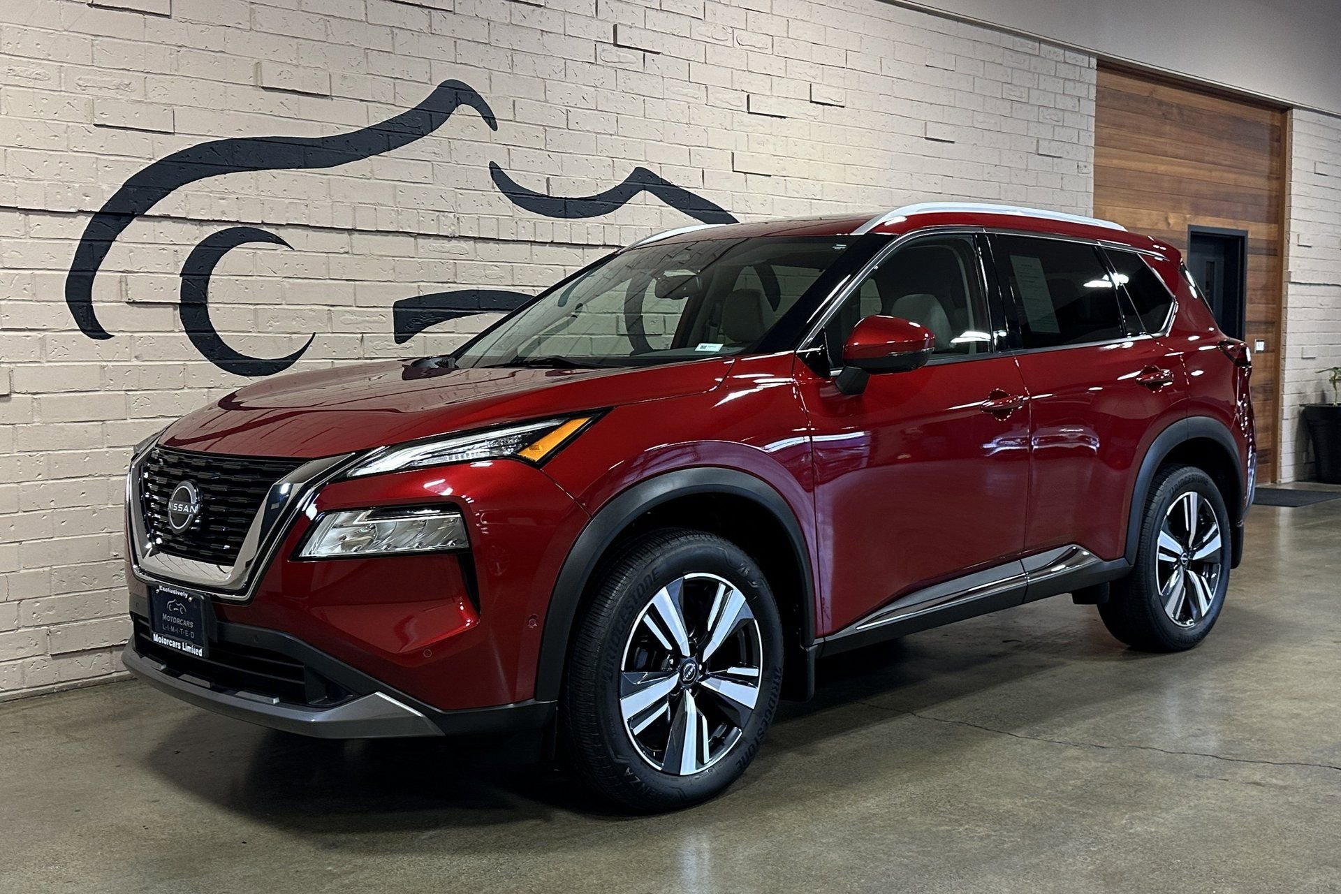 Used 2023 Nissan Rogue SL w/ SL Premium Package image 8