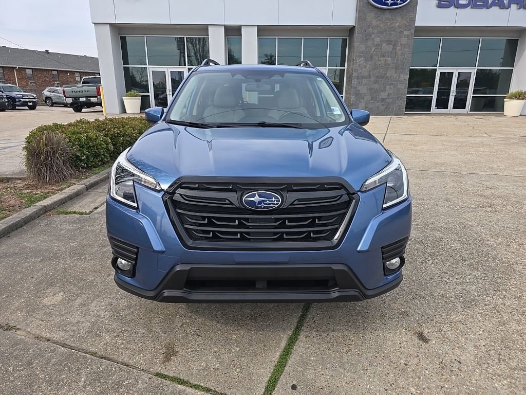 Used 2022 Subaru Forester Premium image 12