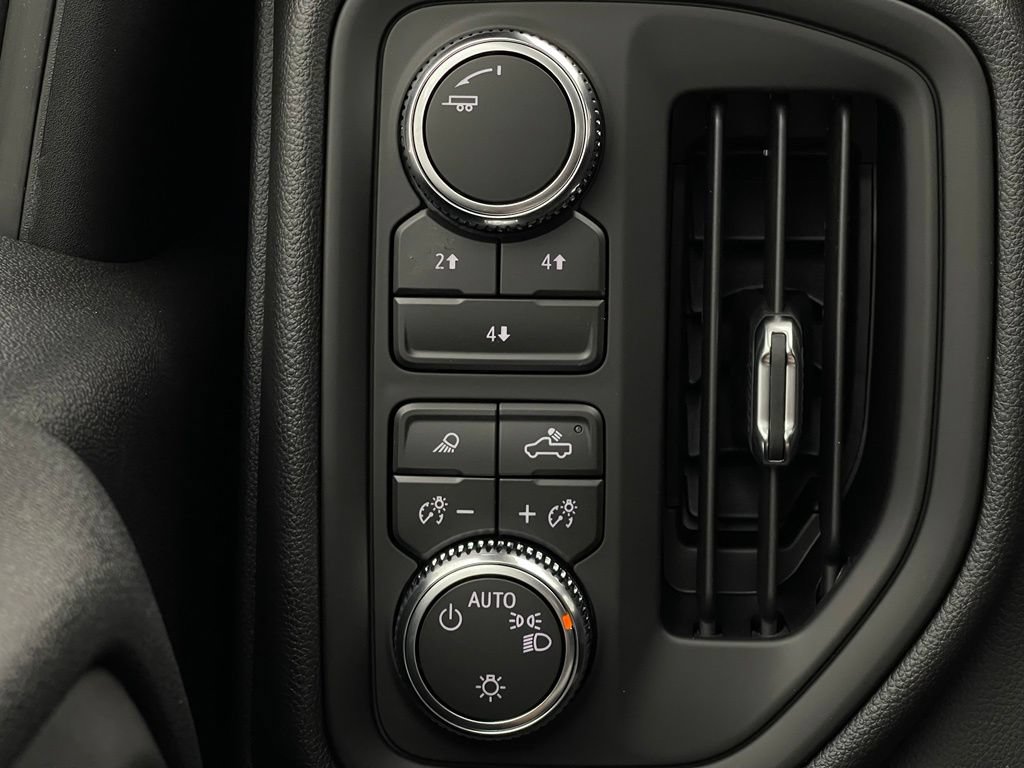 New 2026 GMC Sierra 3500 Pro AWD/4WD image 22