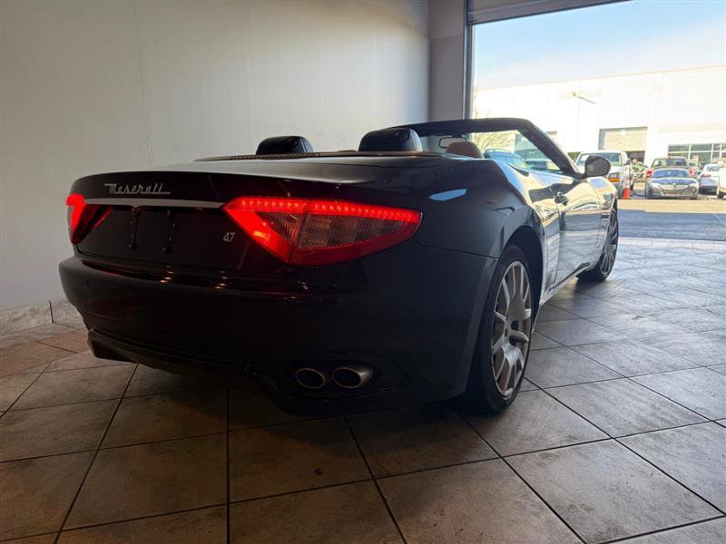 Used 2010 Maserati GranTurismo Convertible RWD image 25