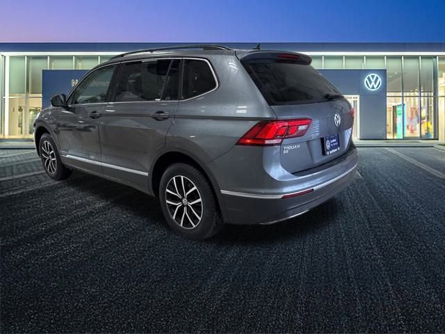 Certified 2021 Volkswagen Tiguan SE w/ Panoramic Sunroof Package image 6