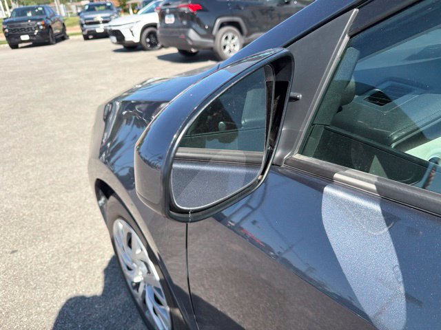 Used 2017 Toyota Corolla LE w/ Carpet Mat Package (TMS) FWD image 31