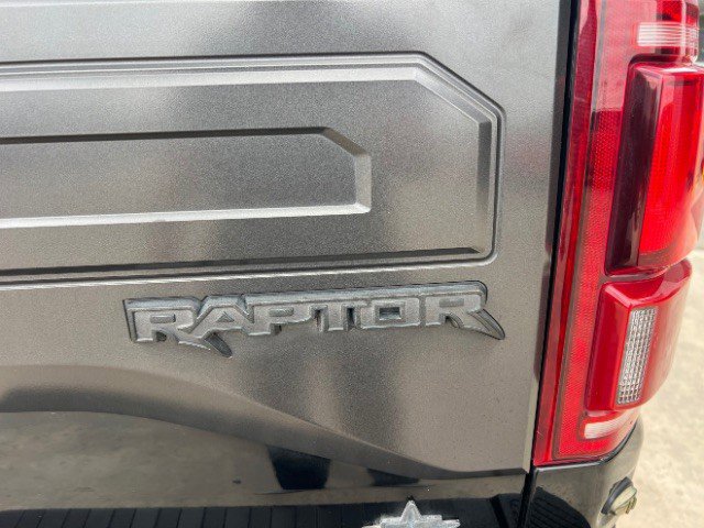 Used 2018 Ford F150 Raptor w/ Equipment Group 802A Luxury image 16