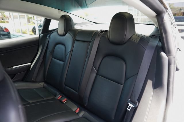 Used 2019 Tesla Model 3 RWD image 10