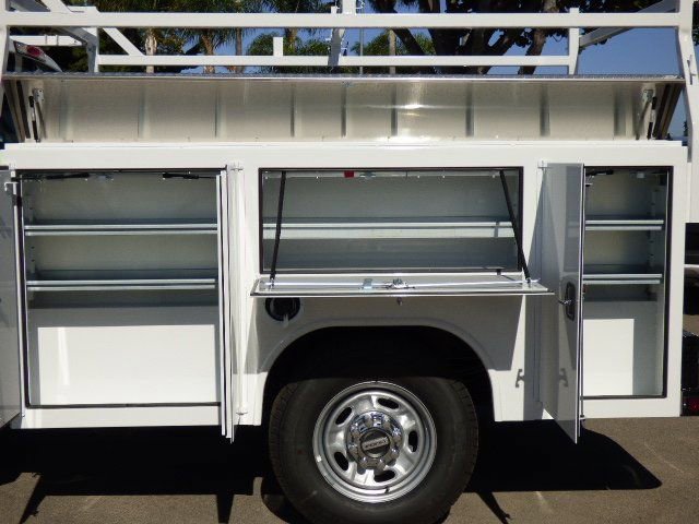 New 2026 Ford F250 XL w/ XL Chrome Package image 5