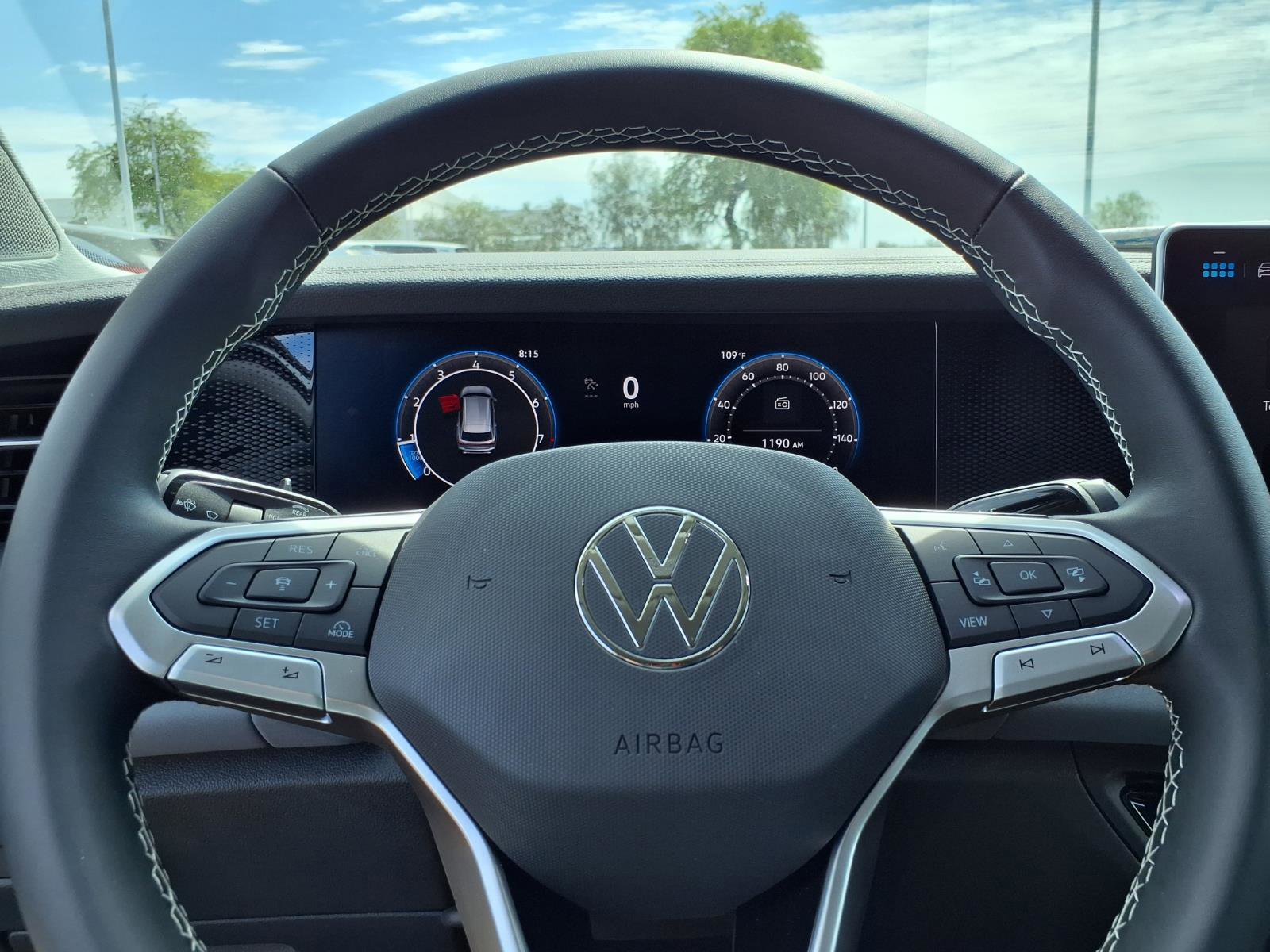 New 2026 Volkswagen Tiguan SE image 15