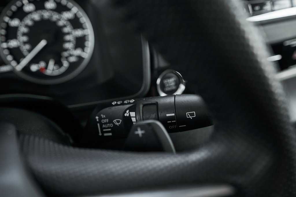 Used 2023 Mitsubishi Outlander SE image 35