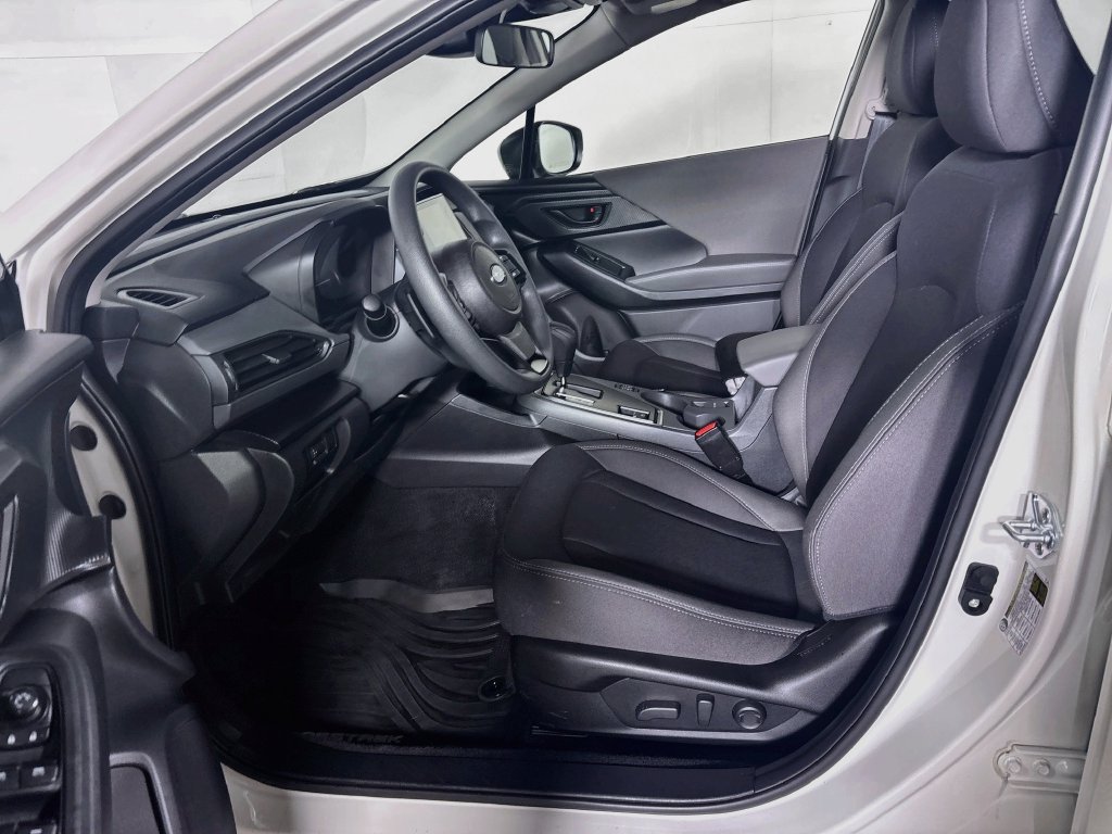 Used 2025 Subaru Crosstrek 2.5i Premium AWD/4WD image 11
