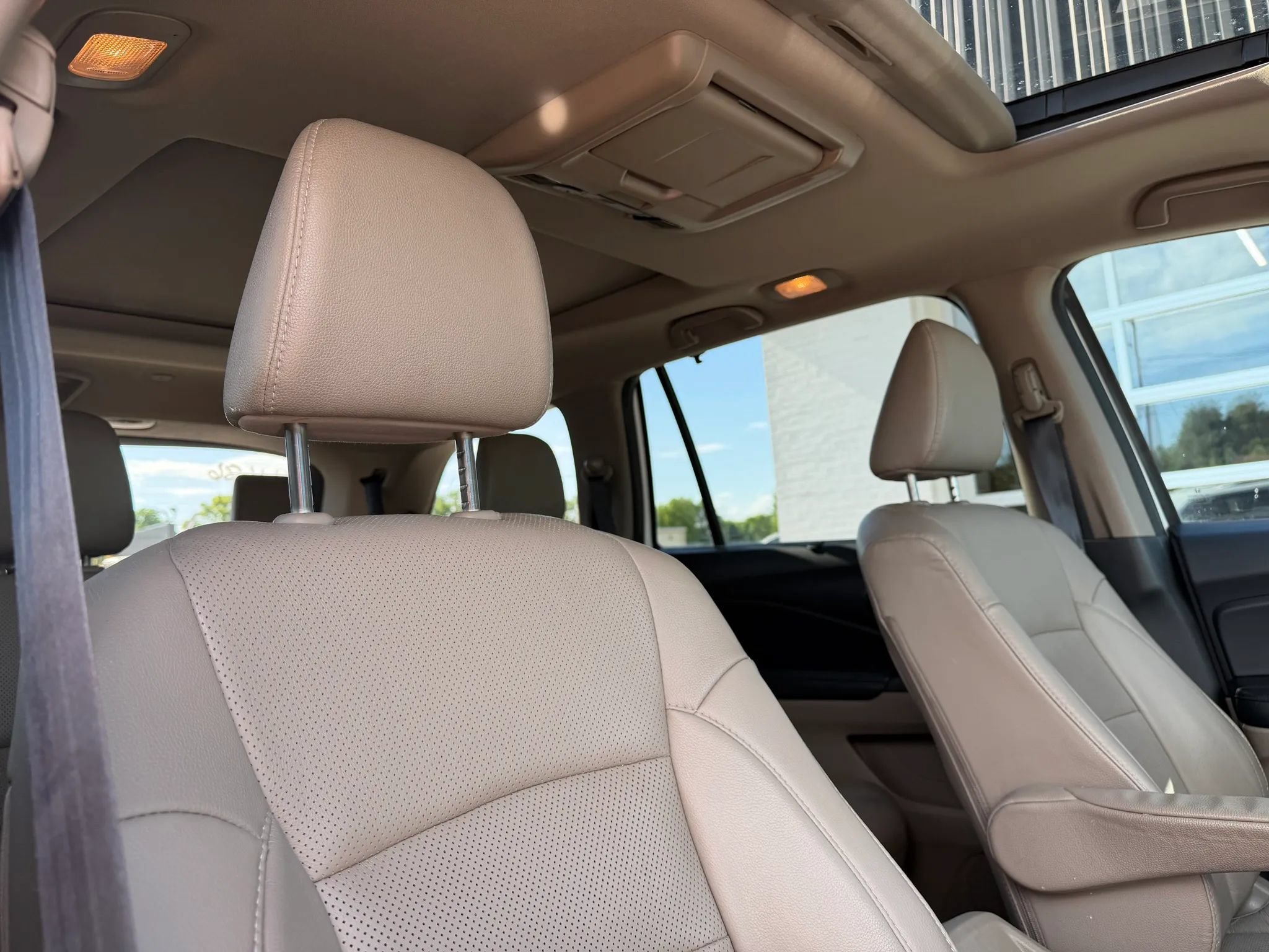 Used 2017 Honda Pilot Elite image 18