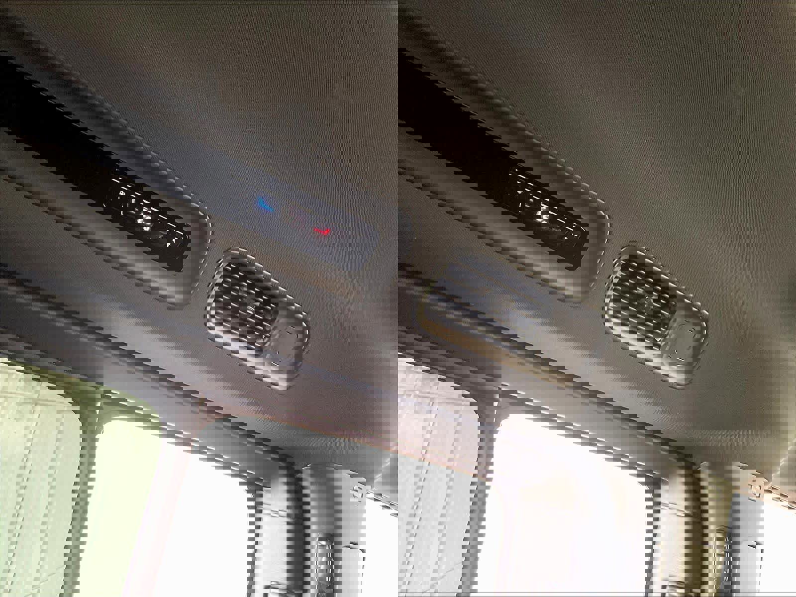 New 2025 Volkswagen ID. Buzz Pro S image 16