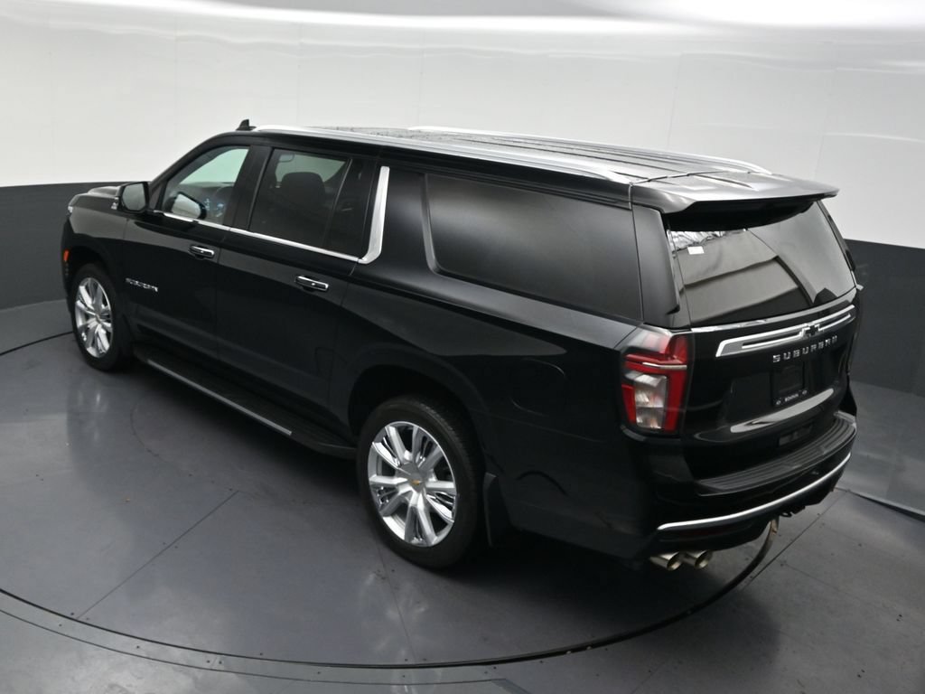 Used 2024 Chevrolet Suburban High Country AWD/4WD image 17