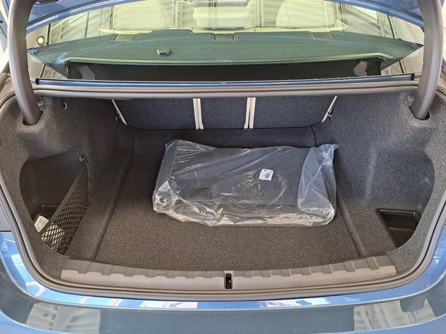 Used 2025 BMW 330i Sedan image 28