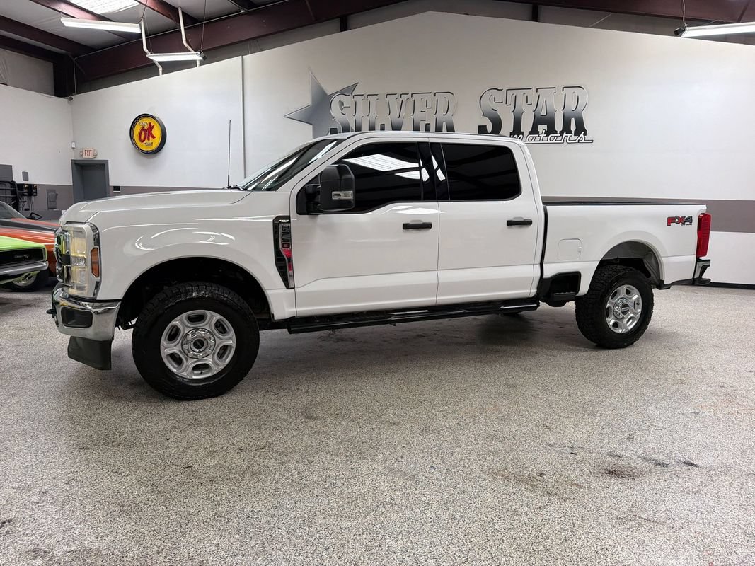 Used 2025 Ford F250 XLT w/ FX4 Off-Road Package AWD/4WD image 2