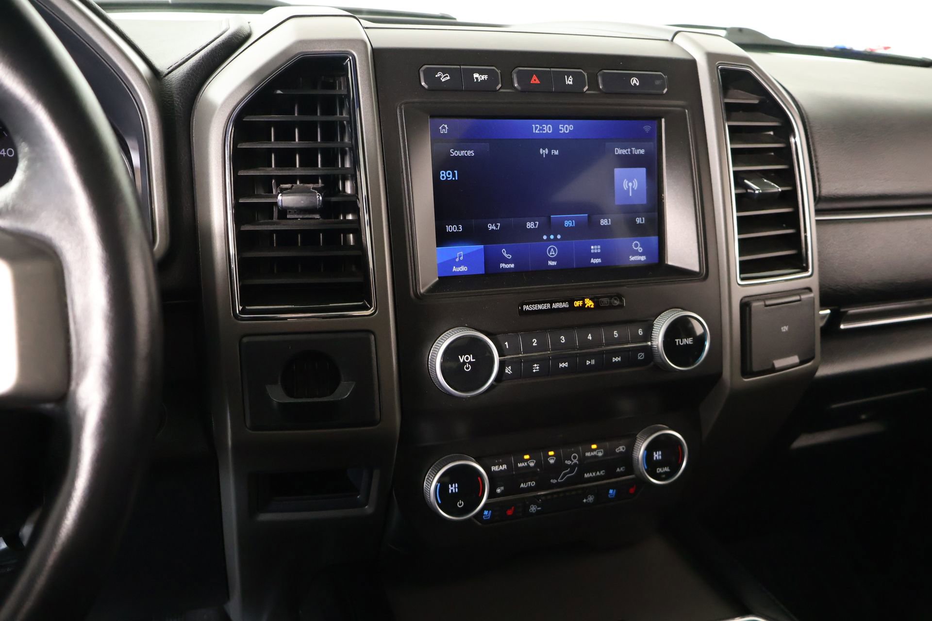 Used 2021 Ford Expedition XLT AWD/4WD image 5