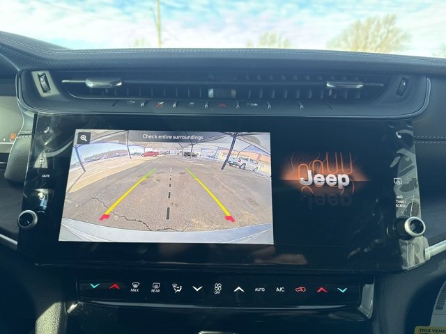 New 2026 Jeep Grand Cherokee Laredo image 17