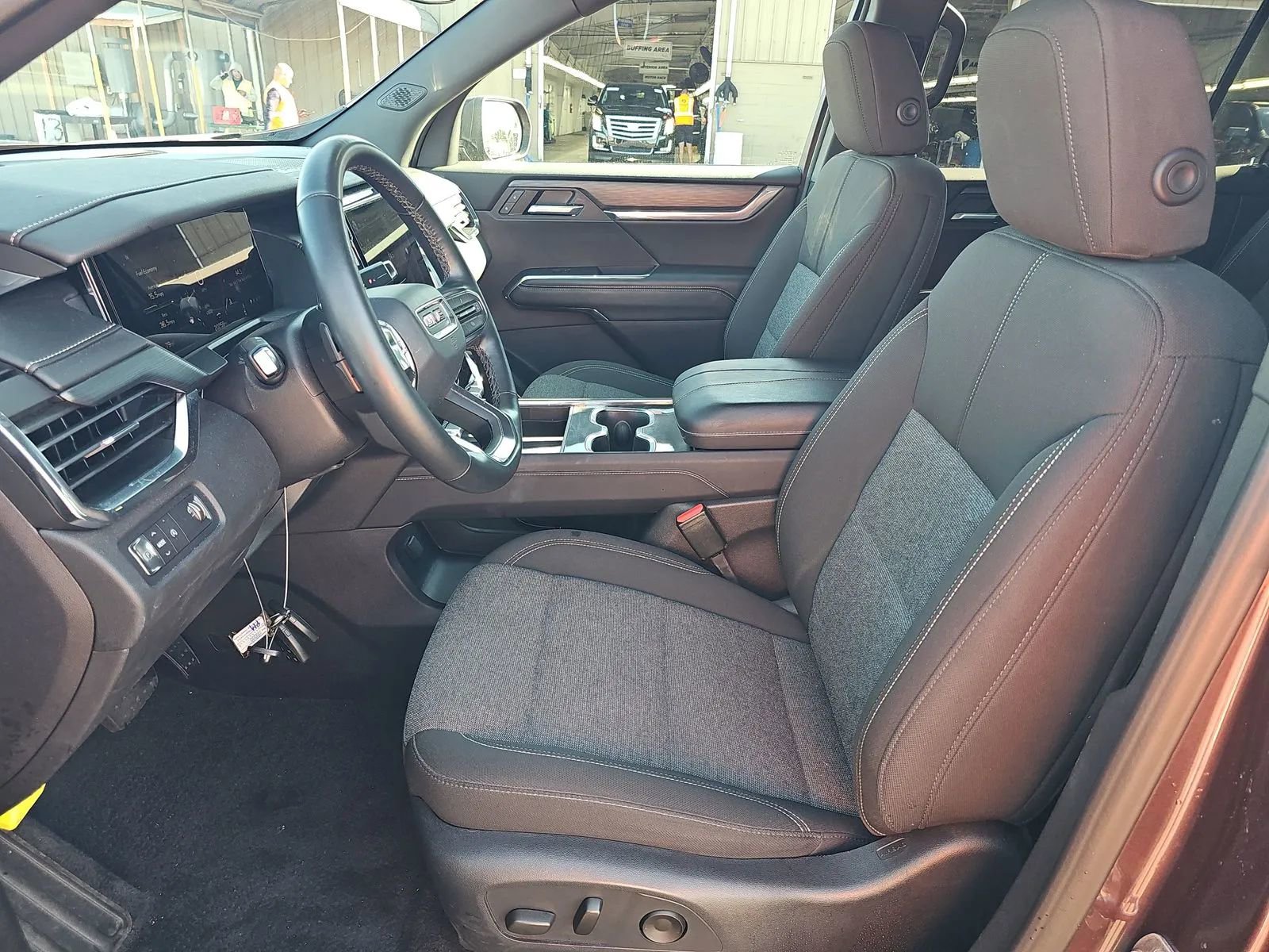 Used 2025 GMC Acadia Elevation image 6