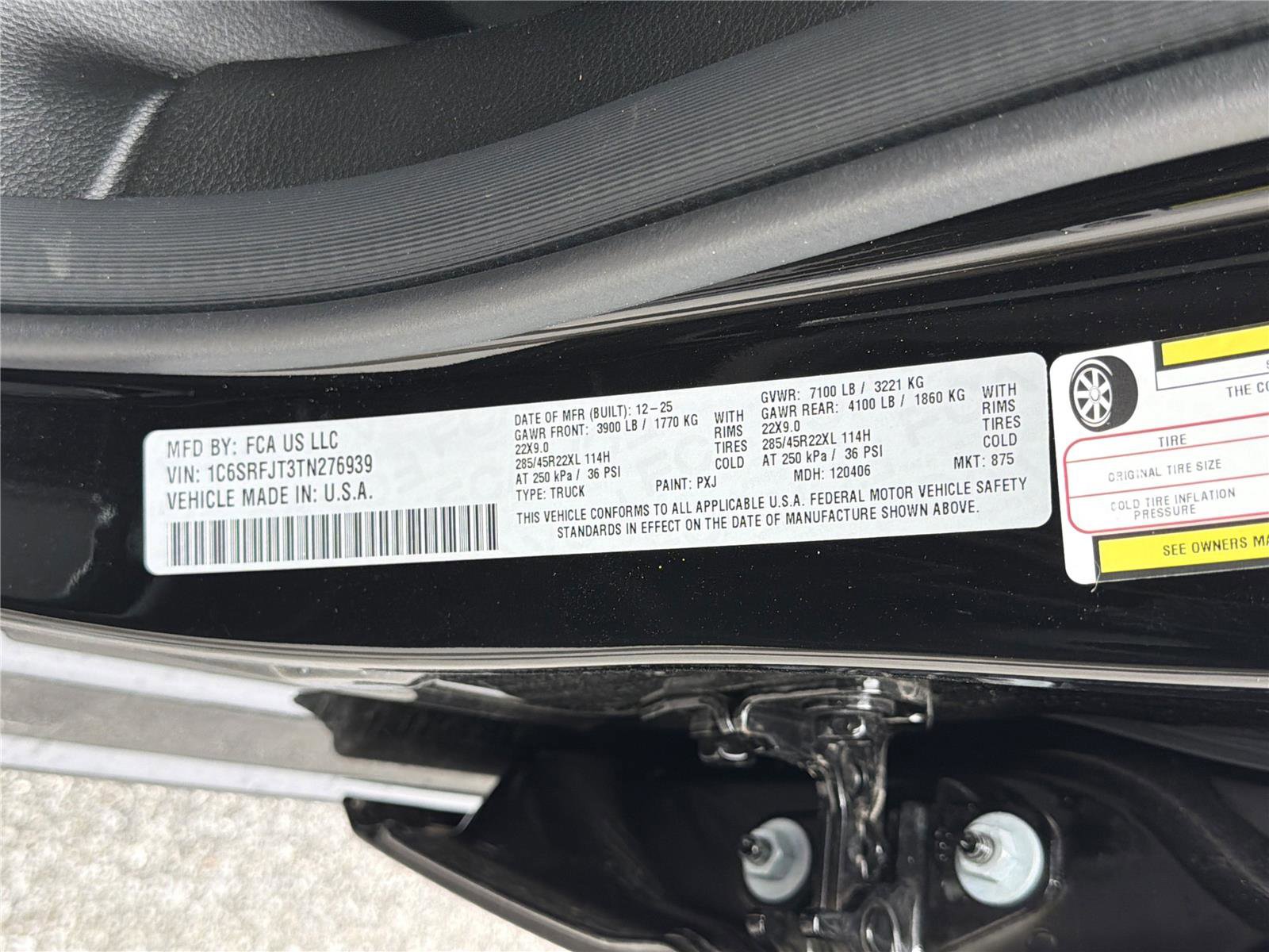 New 2026 RAM 1500 Laramie w/ Night Edition image 39