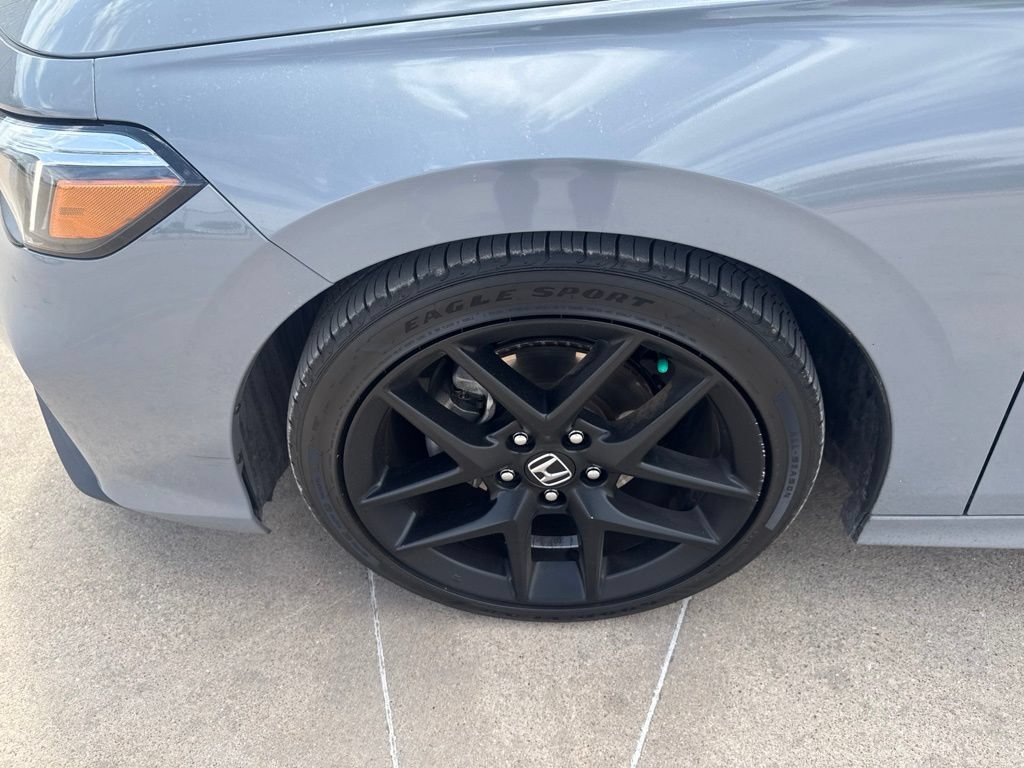 Used 2025 Honda Civic Sport image 9