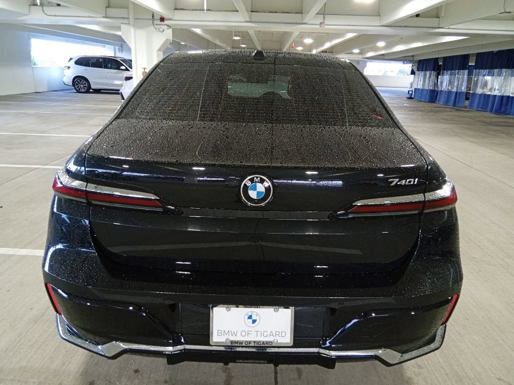 Certified 2024 BMW 740i RWD image 6