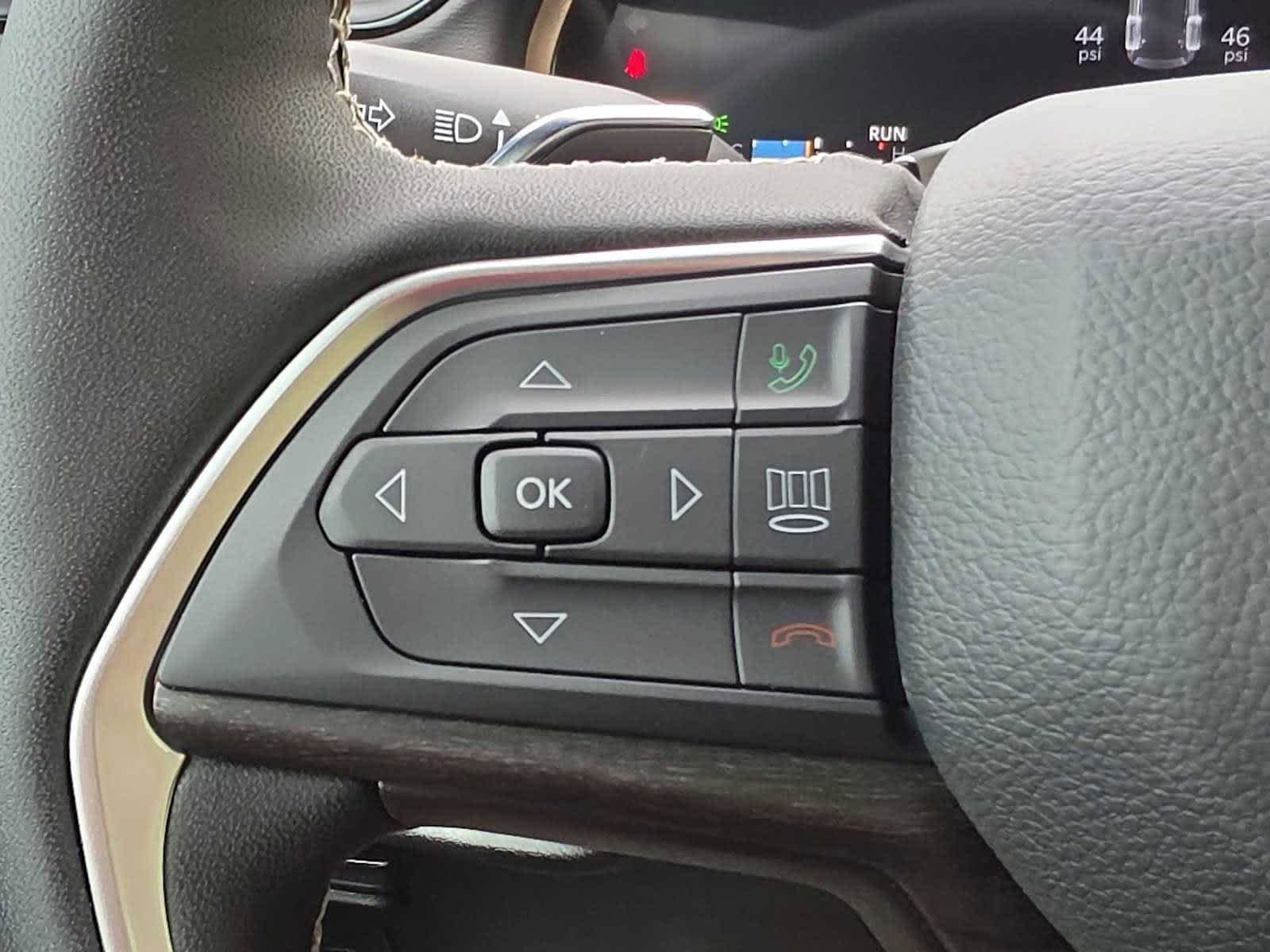 New 2026 Jeep Grand Cherokee Altitude AWD/4WD image 21
