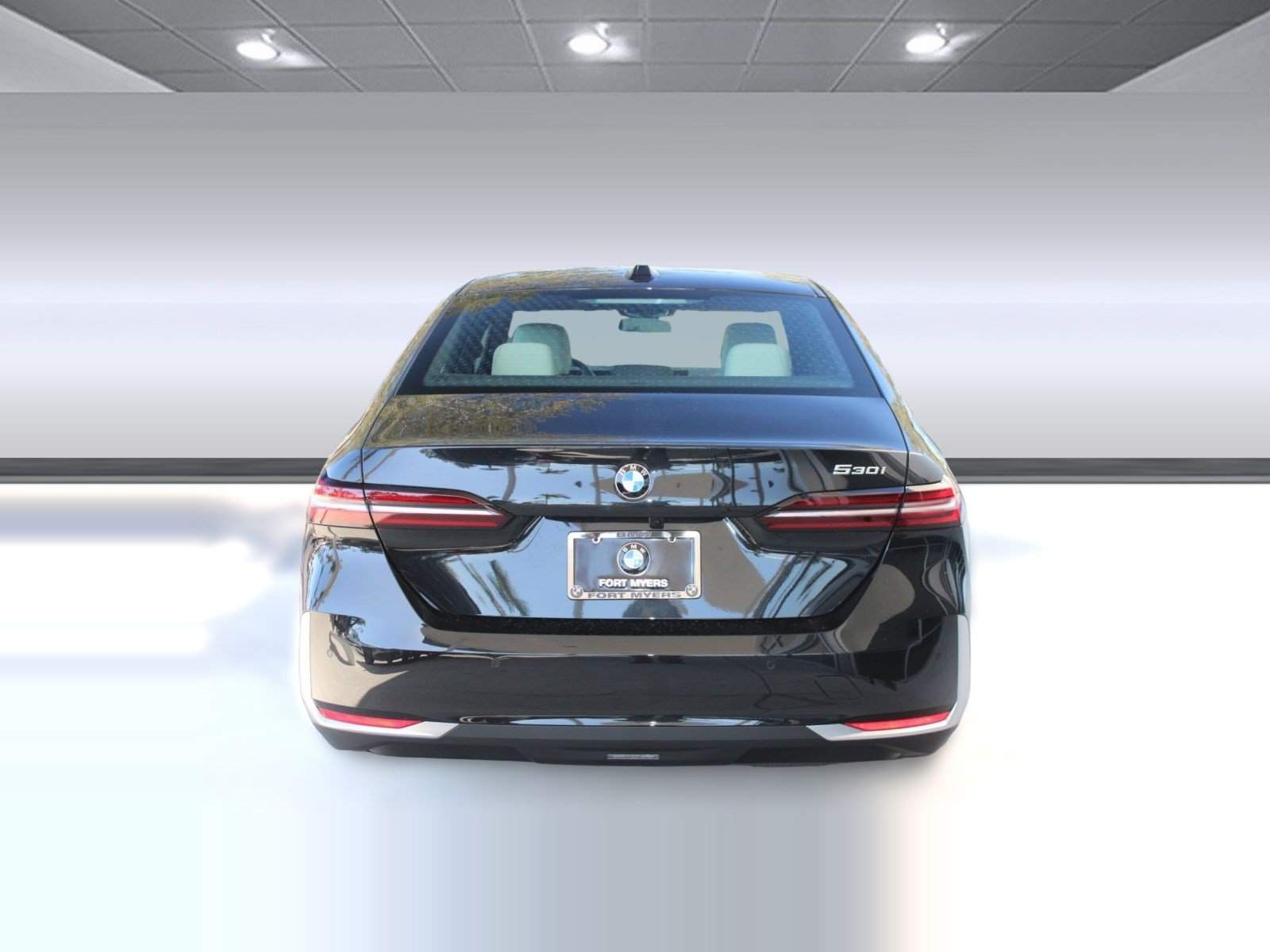 Used 2026 BMW 530i w/ Premium Package RWD image 10