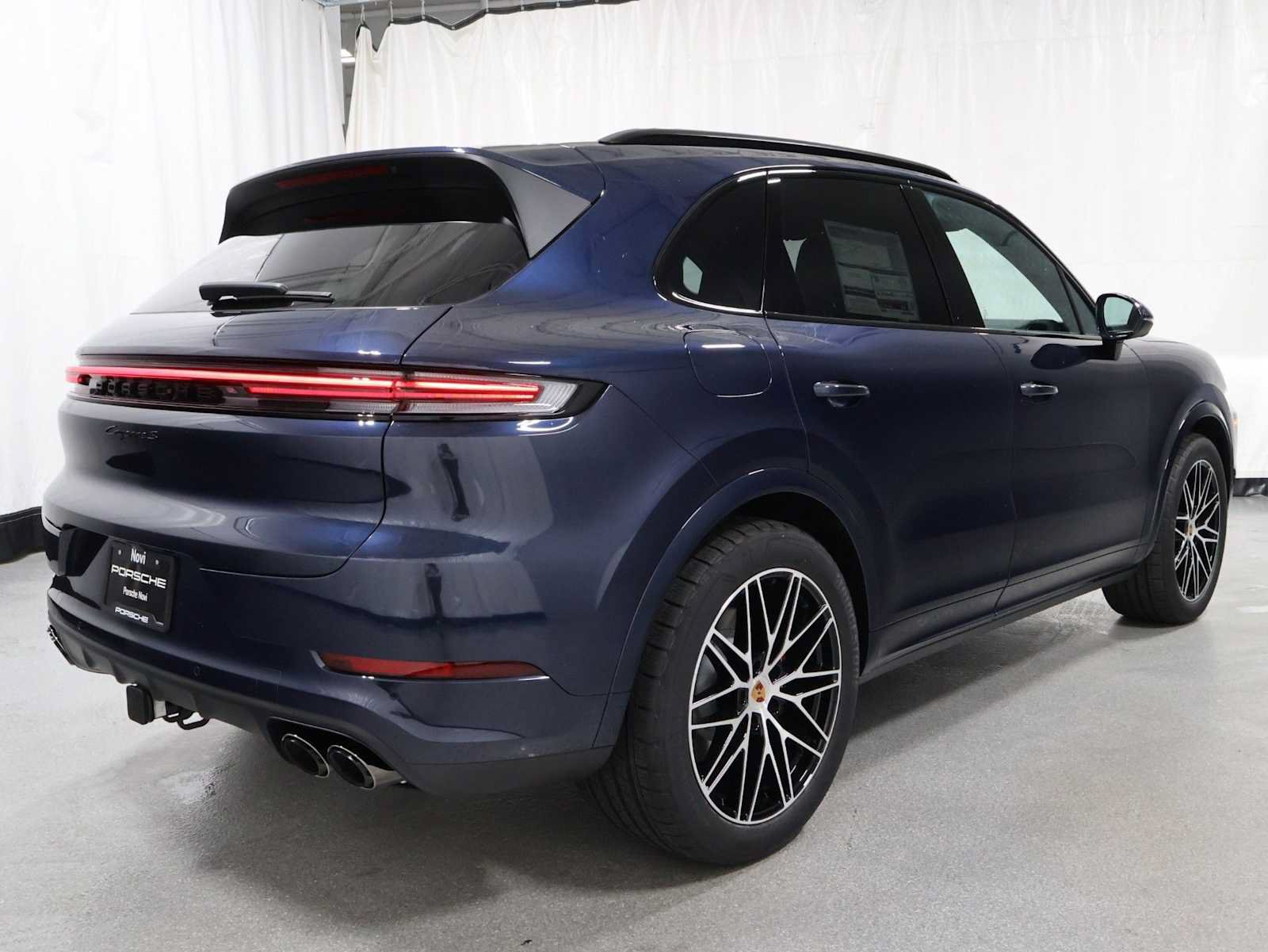 New 2026 Porsche Cayenne S AWD/4WD image 9