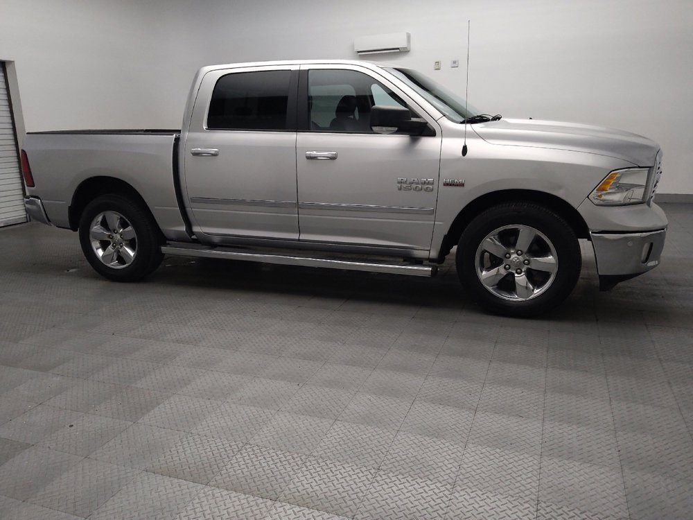 Used 2015 RAM 1500 Lone Star RWD image 11