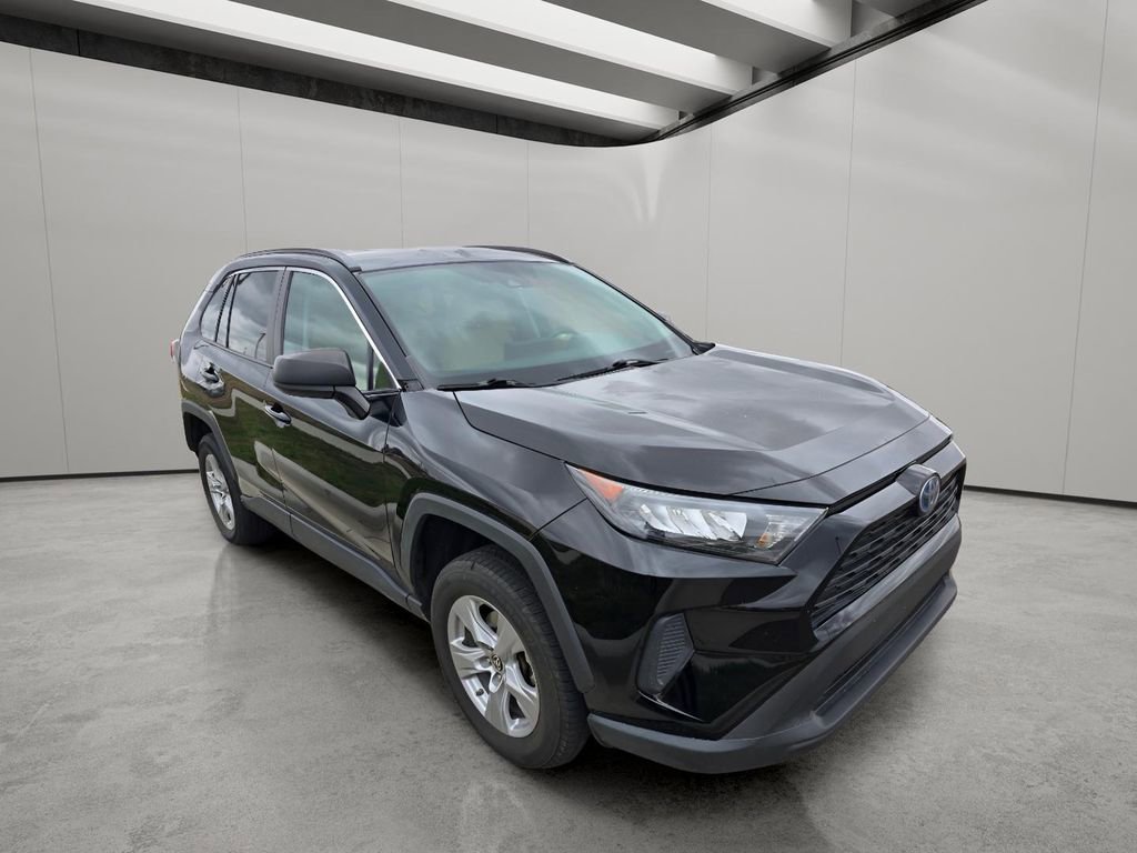 Used 2022 Toyota RAV4 LE AWD/4WD image 7