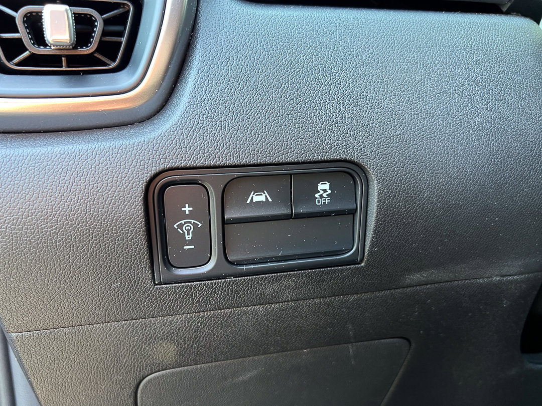 Used 2023 Kia Sorento LX AWD/4WD image 17