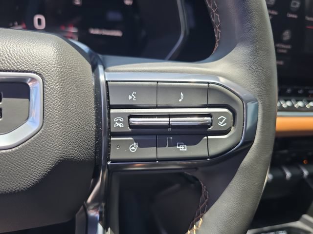 Certified 2026 GMC Canyon AT4 w/ AT4 Premium Package AWD/4WD image 27