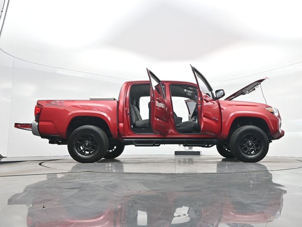 Used 2020 Toyota Tacoma SR5 image 45
