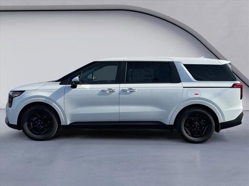 New 2026 Kia Carnival image 2