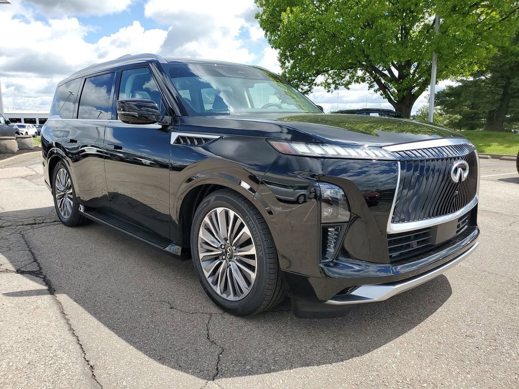 Used 2025 INFINITI QX80 Luxe w/ Exterior Package RWD image 7