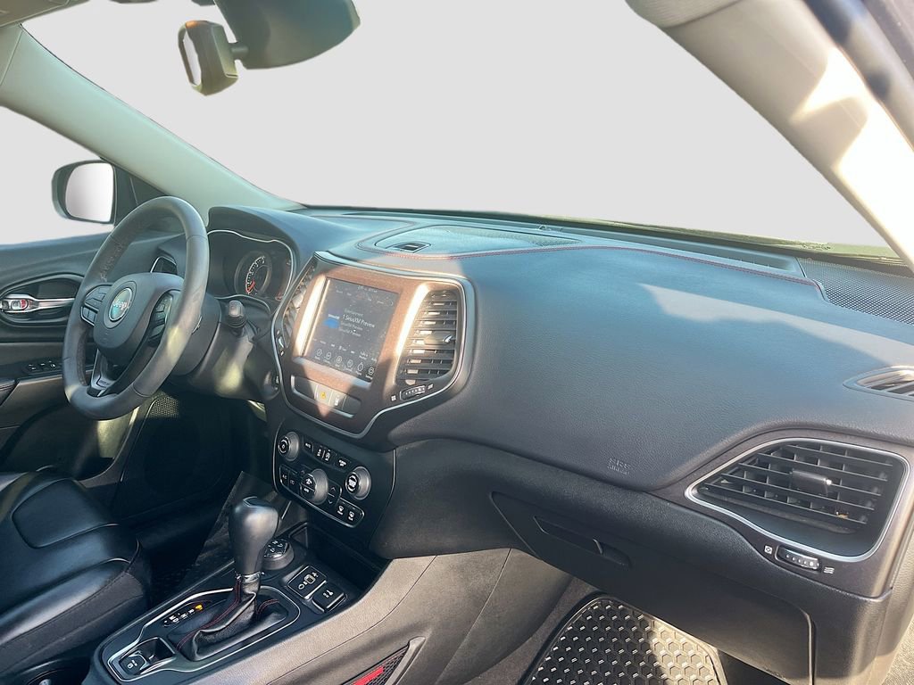 Used 2022 Jeep Cherokee Trailhawk image 27