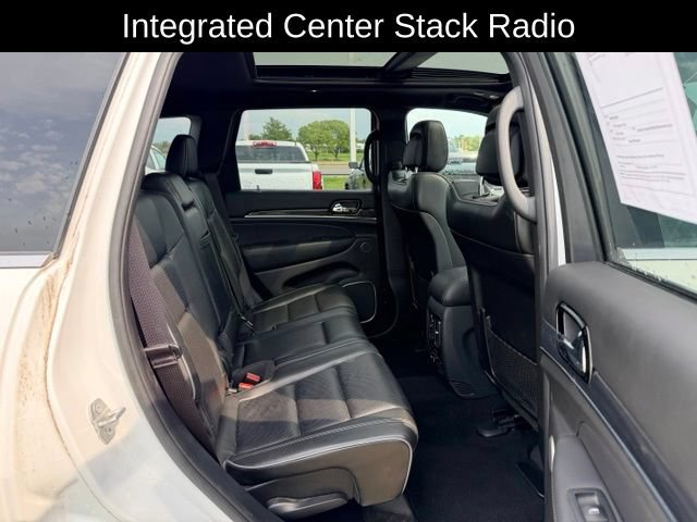 Used 2020 Jeep Grand Cherokee Overland AWD/4WD image 10