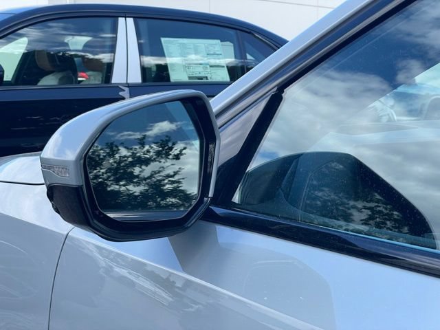 Certified 2025 BMW i5 xDrive40 w/ M Sport Package AWD/4WD image 23