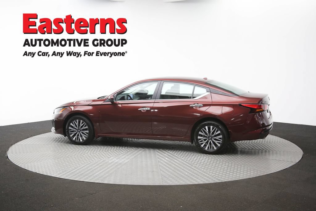 Used 2024 Nissan Altima 2.5 SV w/ SV Premium Package AWD/4WD image 64