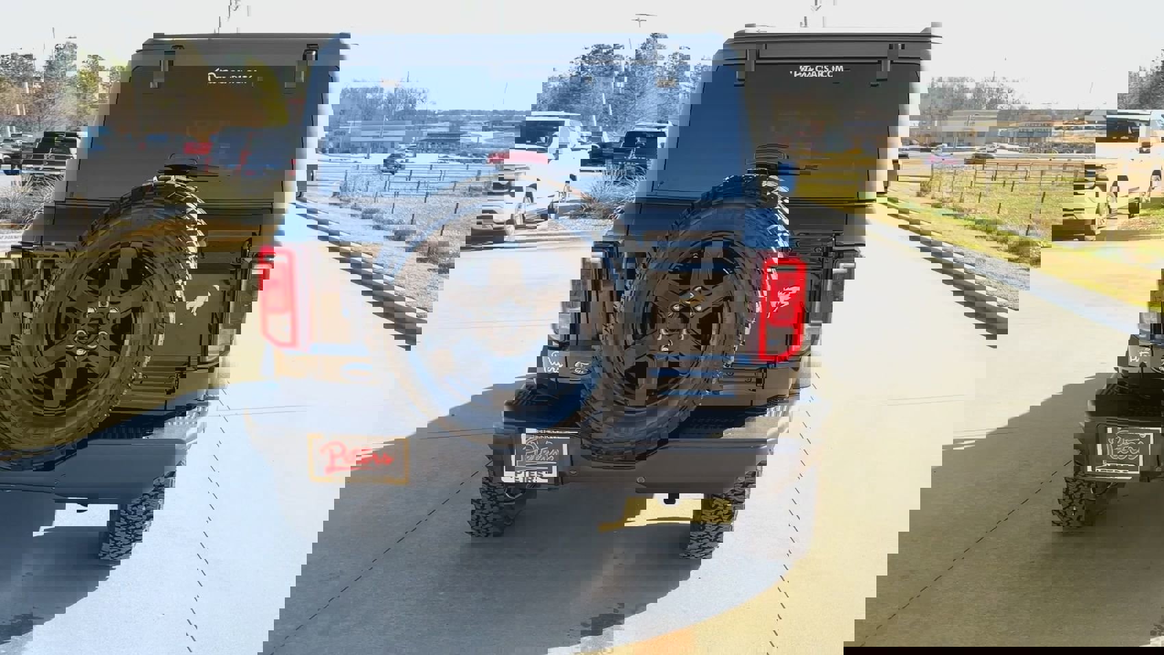 Used 2024 Ford Bronco Black Diamond image 8