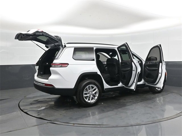New 2025 Jeep Grand Cherokee L Laredo image 46