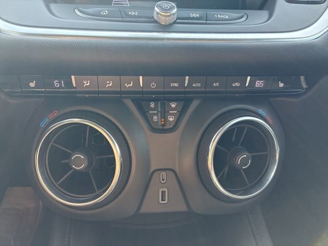 Used 2020 Chevrolet Blazer LT FWD image 16