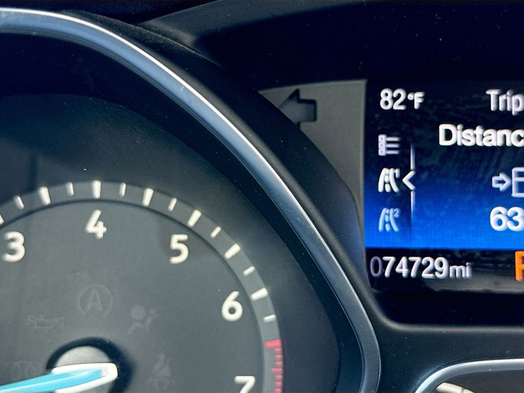 Used 2017 Ford Focus SEL image 13