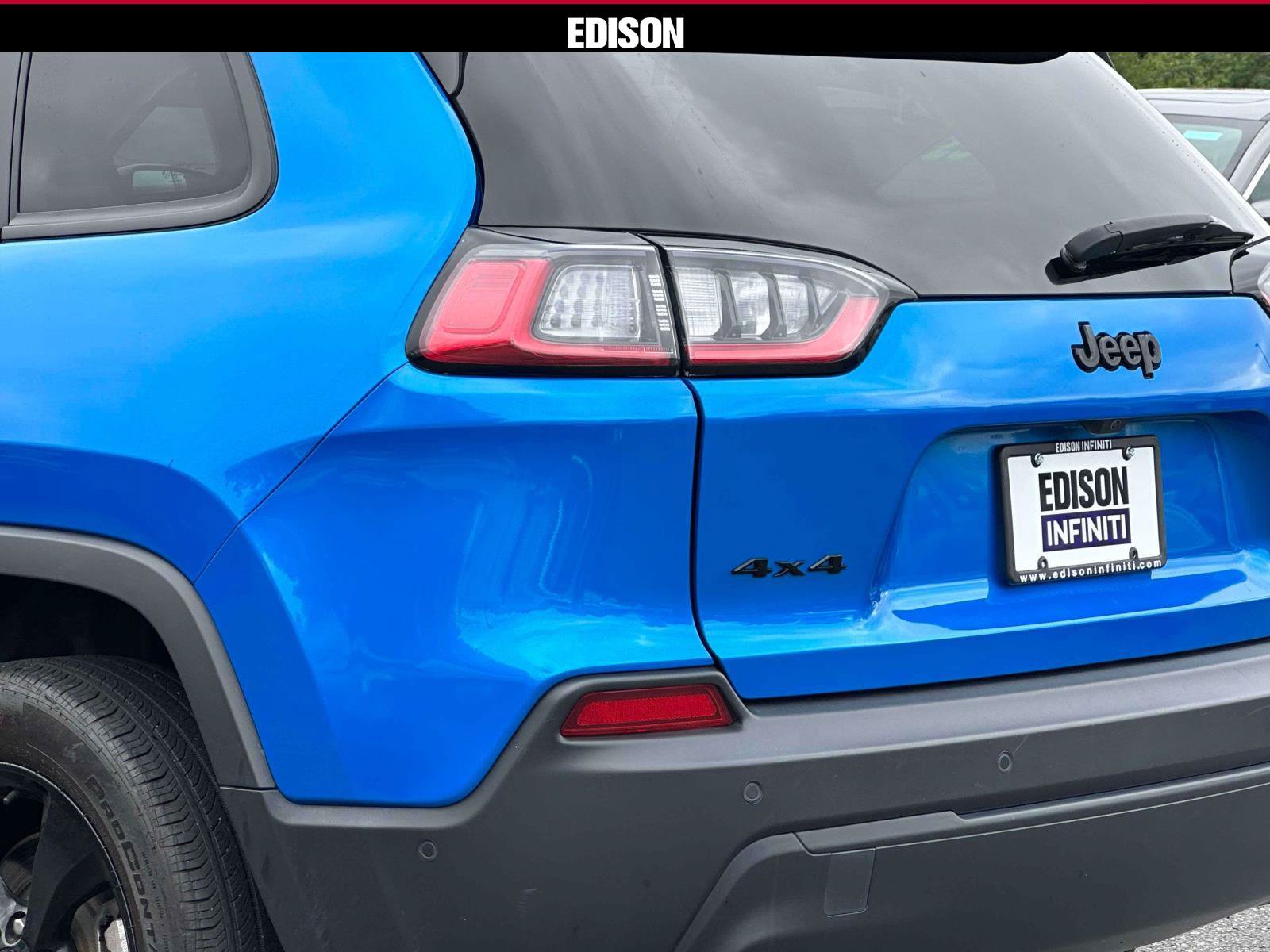 Used 2023 Jeep Cherokee Altitude Lux AWD/4WD image 8